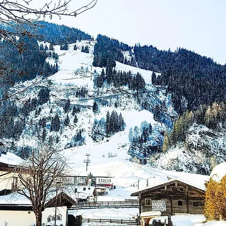 Apartmán Modern Mountain 2 - Directly By Skiing Area *